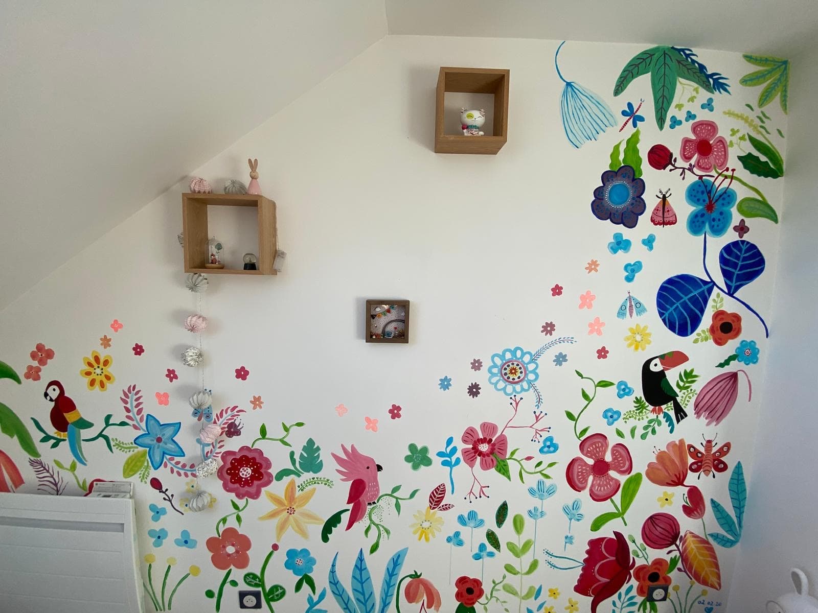 Chambre d’enfant - fleurs et ambiance tropicale - Vue 4